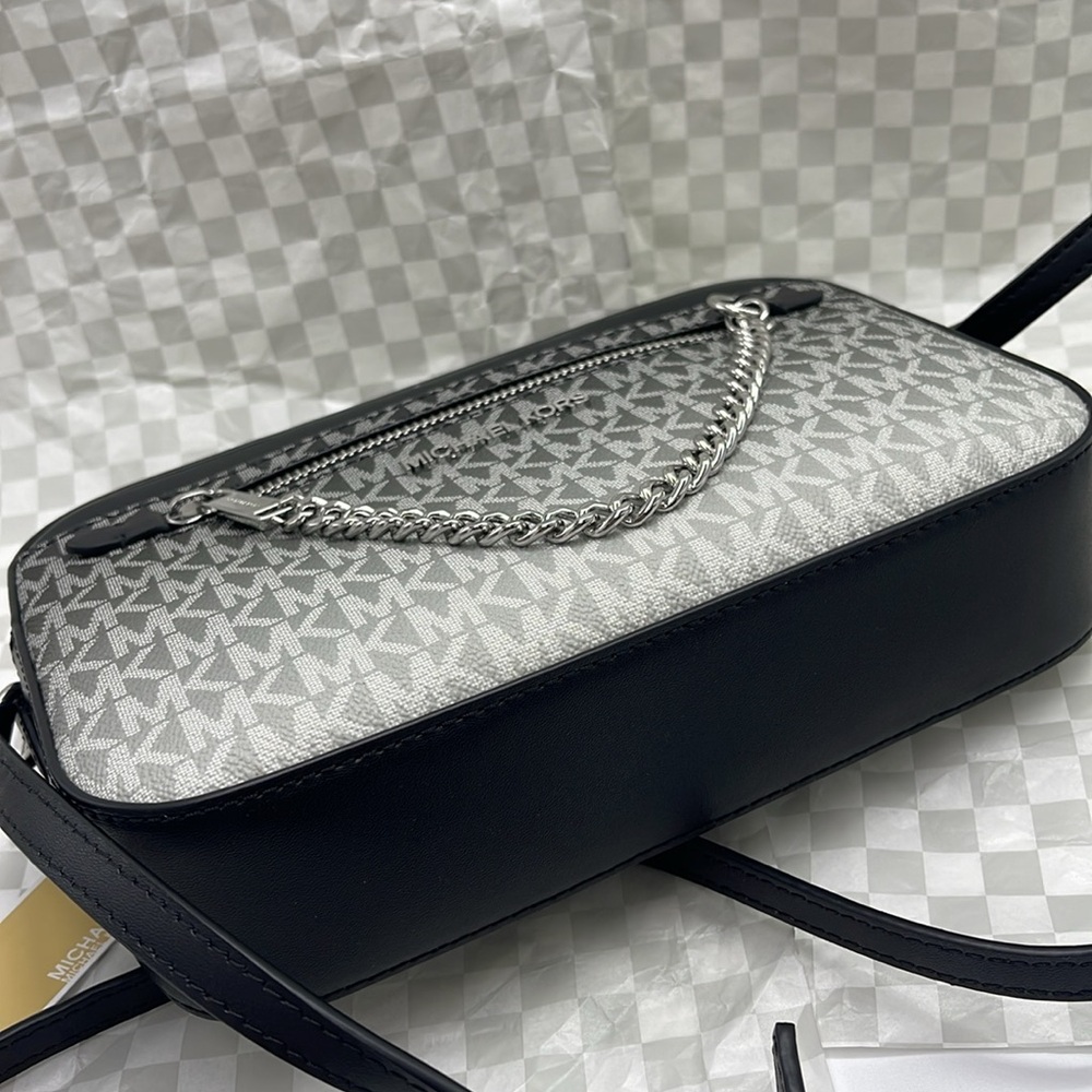 MICHAEL KORS Jet Set Lg Ombré Signature Logo EW Crossbody East West 
Black 
NWT - Picture 7 of 10